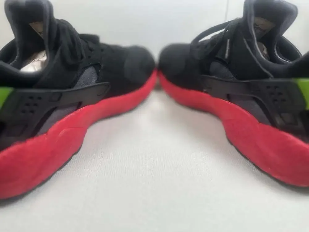 Nike Air Huarache Hyperpunch